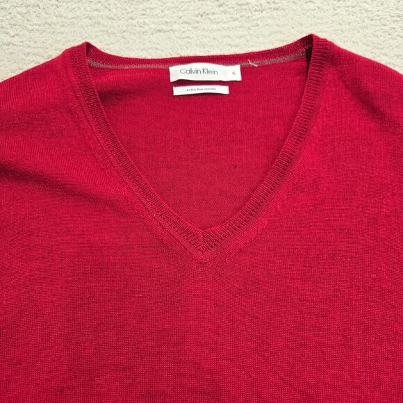 Calvin Klein 100% Extra Fine Merino Wool Red V-neck Pullover Sweater Men's XL - Picture 2 of 8